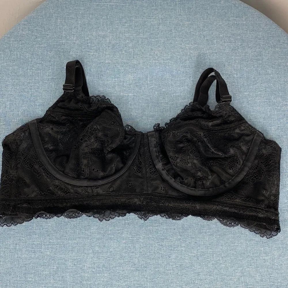Torrid Curve Black Lace Underwire Bra size 0
